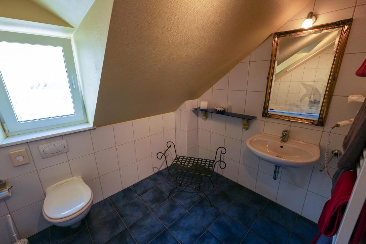 Hotel Alte Buergermeisterei Ediger-Eller Esterno foto